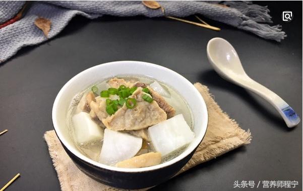 一呼吸就咳嗽止咳最快的一招秘方,一阵一阵的咳嗽快速止咳小妙招