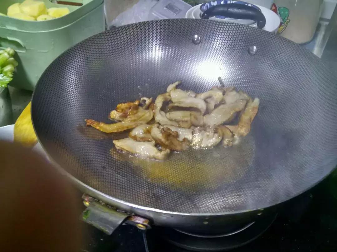 东北烀地瓜梗咸菜教程,东北烀咸菜疙瘩正宗做法