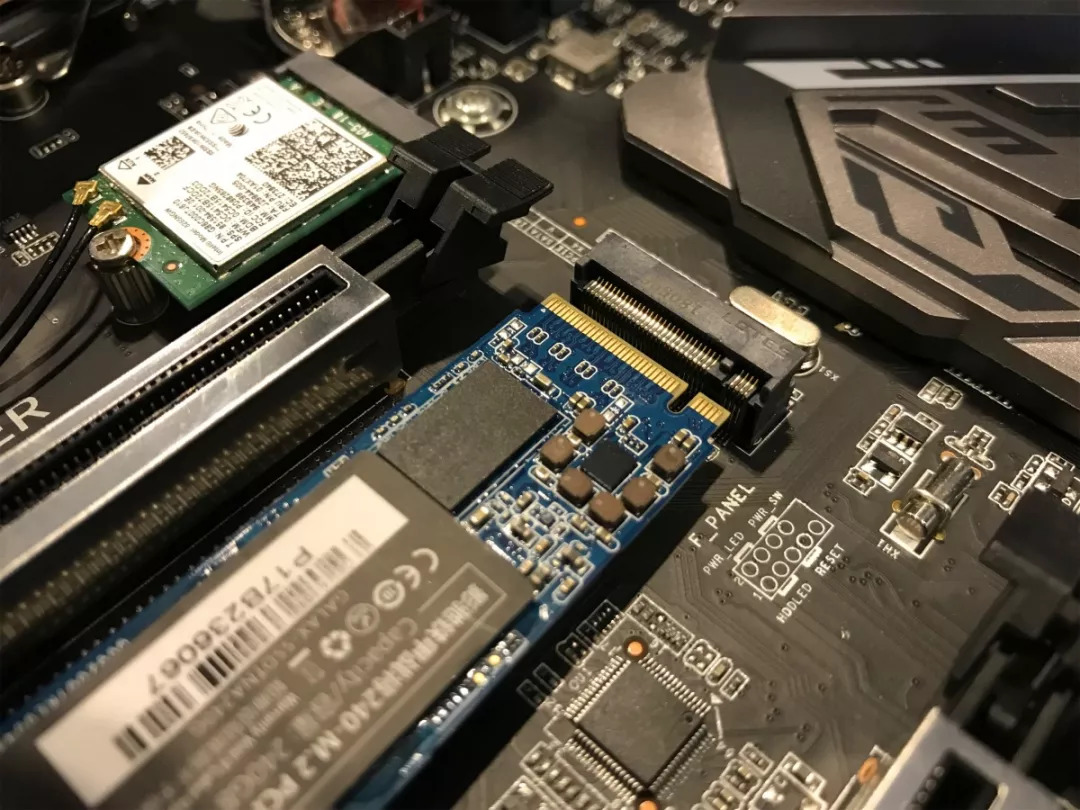 ssd固态硬盘可以不分区吗,怎么将ssd固态硬盘分区合并