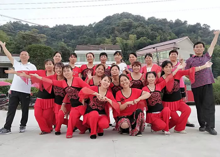 碧桂园广场舞比赛二等奖沂蒙颂,碧桂园翡翠湾第四届广场舞大赛