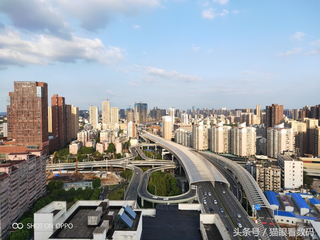 oppor17拍照技术,oppor17拍照好看吗