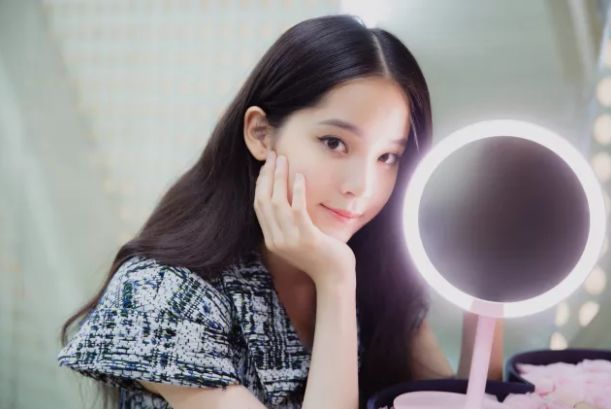 团｜凯迪克金奖得主10年打磨人体科普巨著《人体运转的秘密》+大宇手持挂烫机+能清晰看到脸上绒毛的AMIRO化妆镜