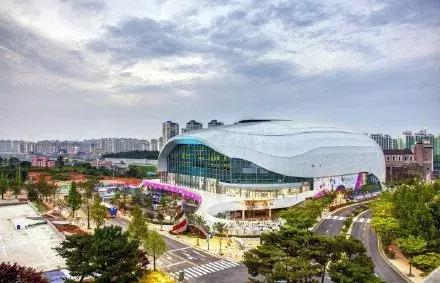 英雄联盟黄金杯赛程安排,英雄联盟s8总决赛时间