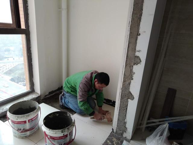 瓷砖空鼓砸掉重新贴还会空鼓吗,刚贴完的瓷砖空鼓最佳补救方法