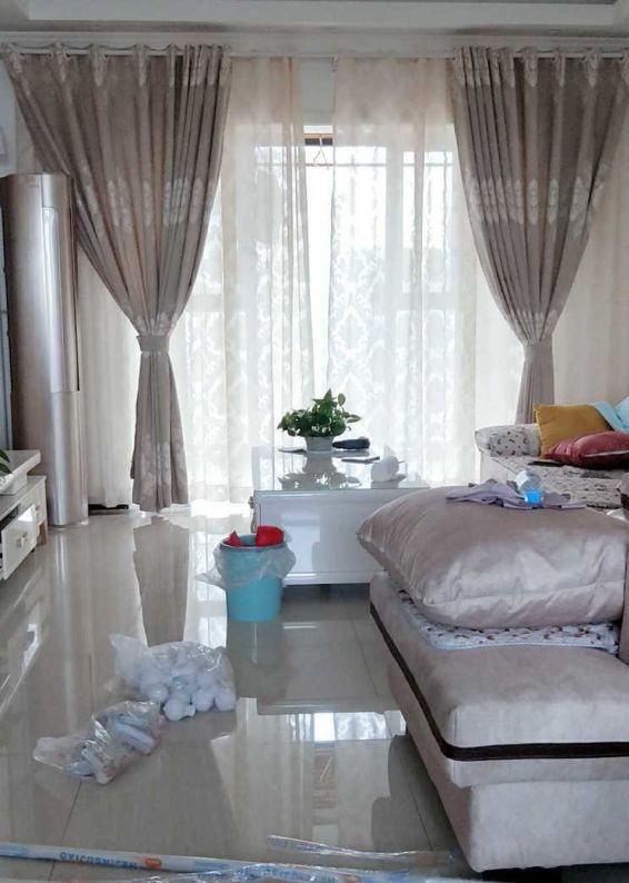 130平米客厅窗帘效果图,家居装修客厅窗帘推荐哪种