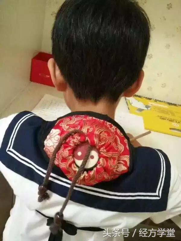 小孩便秘推拿哪个穴位能快速退烧,小儿咳嗽便秘推拿常用手法