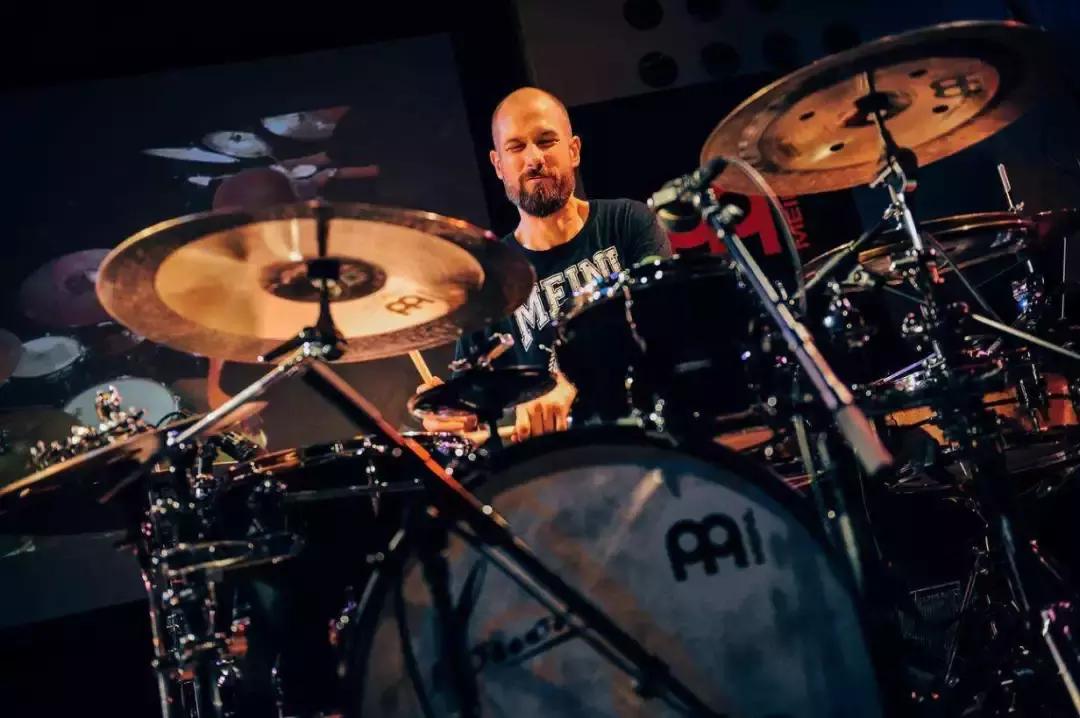 今日音乐推荐：世界顶级天才鼓大师BENNYGREB