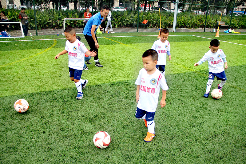 南充奥航深耕青训,南充奥航足球夺冠