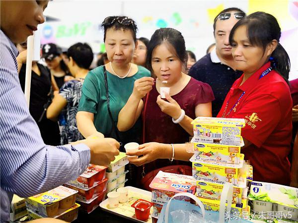 越南进口vinamilk纯牛奶,越南vin牛奶