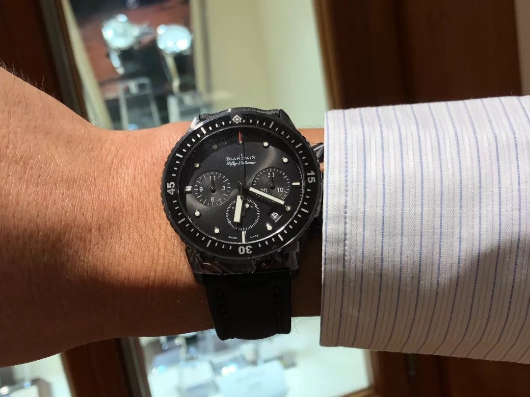 20万左右表,20万的表5万差价要不要在国外买