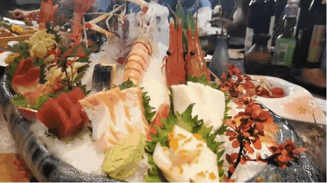 7折！开在美术馆里的大师级日料！100+种菜品无限畅吃~