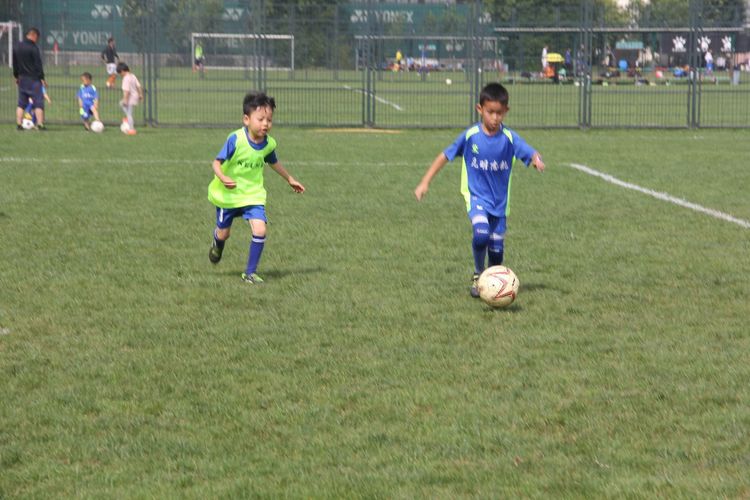 孩子踢足球算体育加分吗,孩子学踢足球有多厉害