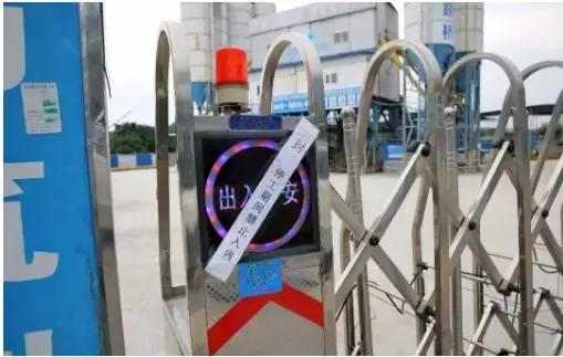 水泥混凝土起皮起砂怎么修补,工地水泥连涨怎么处理