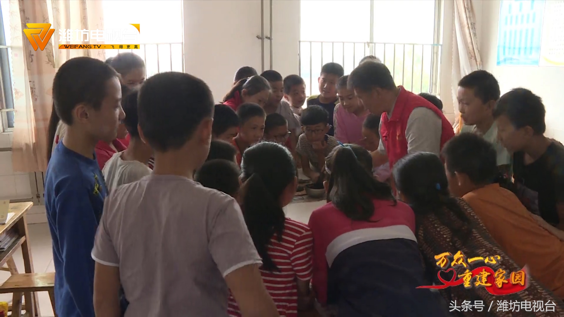 志愿者到学校关爱学生关爱生命,志愿者到学校献爱心活动