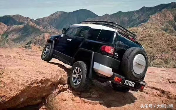 丰田fj酷路泽好还是兰德酷路泽好,丰田fj酷路泽2022款落地多少钱