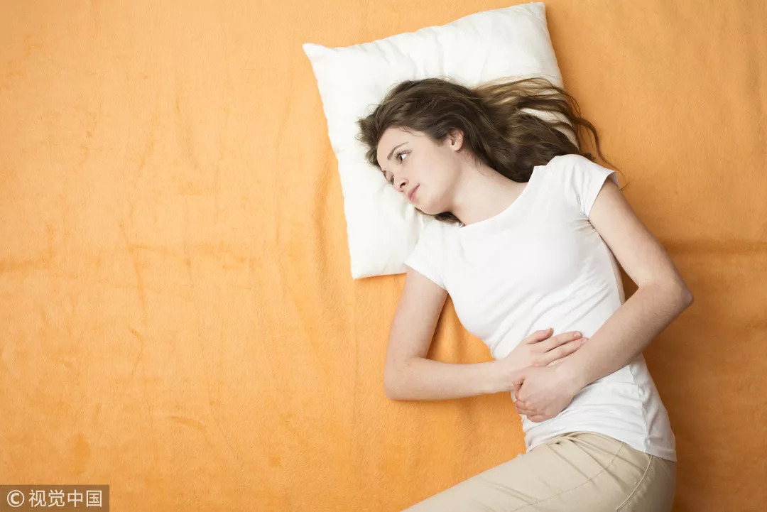 头发怎么洗越洗越黑呀,正确的洗头方法预防脱发