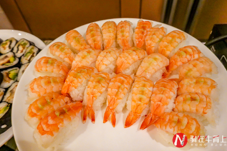 全世界第一高蹦极,世界蹦极最高1000米