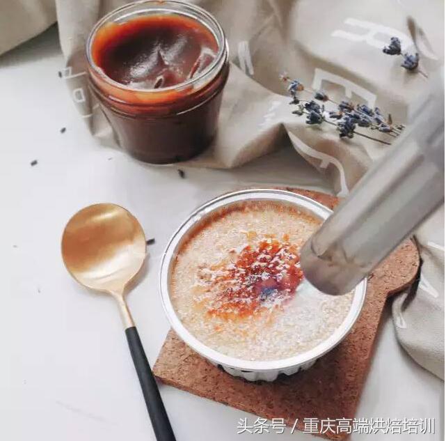 网红拉丝焦糖布丁教程,网红布丁甜点制作