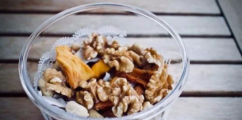 最坑人的24个养生知识,100个最坑人的养生常识