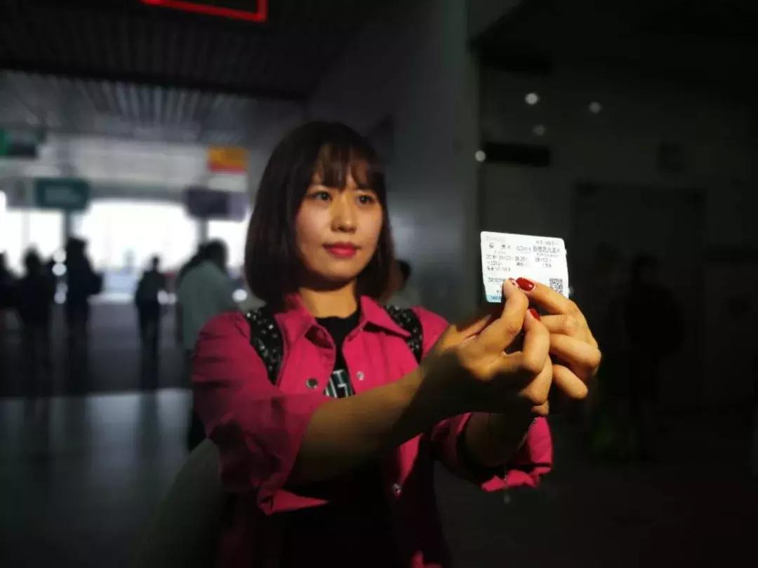 福建今日首开香港直达高铁，有人被罚1500港元，因为……