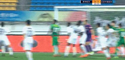 27岁国脚终场前再现花式过人：半场连造2球成国安又一个比埃拉