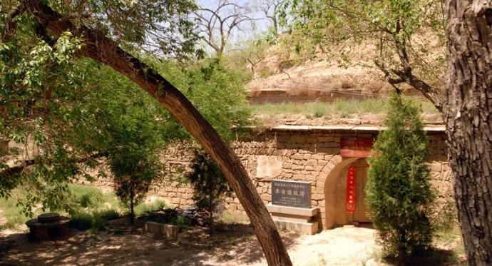 东方红20分钟版本,东方红里有多少首歌曲