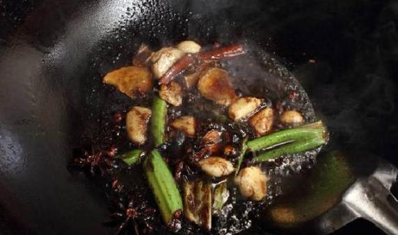 家常炖鱼用什么鱼比较好,清炖鱼的最正宗炖法