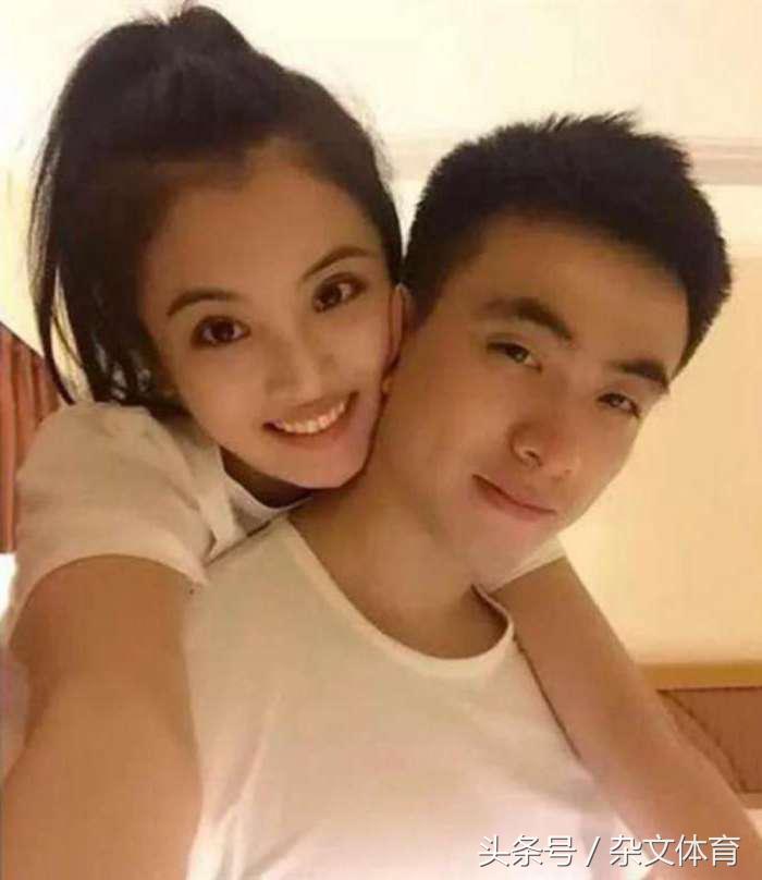 cba最强控卫郭艾伦,郭艾伦右手骨折