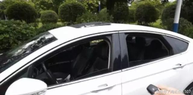 怎么自己在家给爱车去划痕,车上灰尘用抹布擦有划痕怎么办