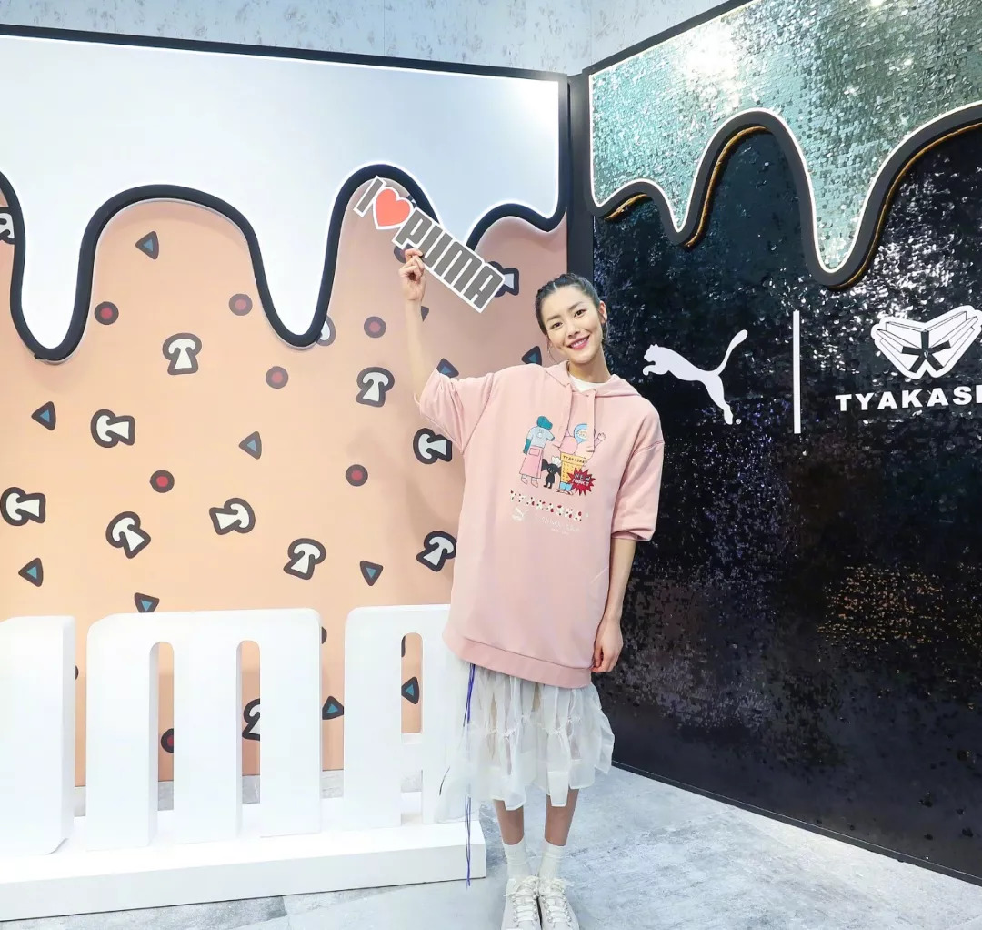 哪里有supreme代购,supreme代购