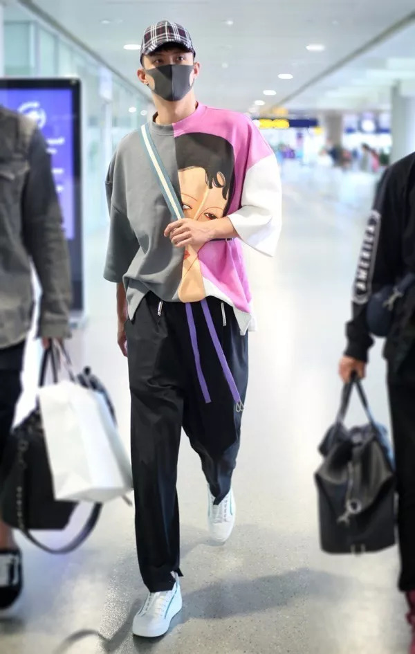 潮流时尚男士小白鞋,时尚男士潮流小白鞋