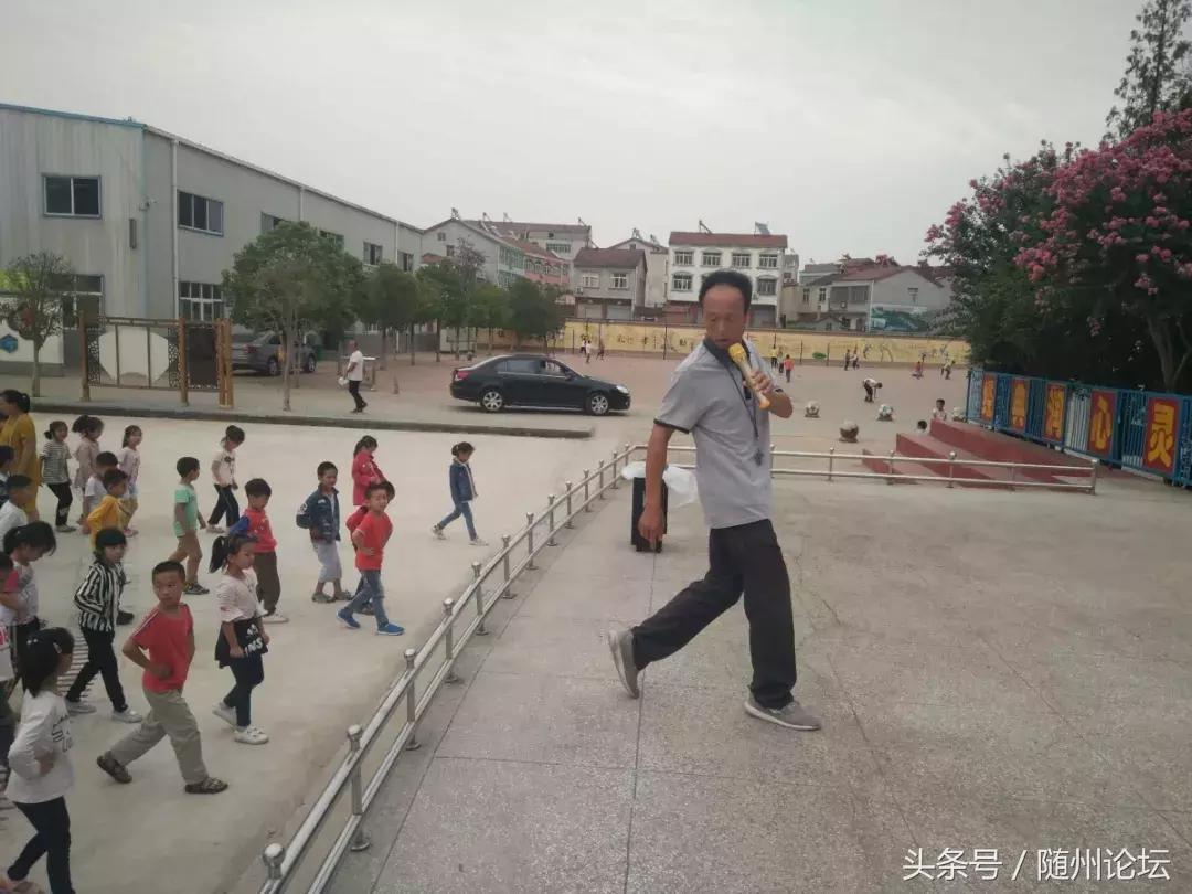仁爱洪小，扬帆启航——随县洪山镇小学秋季教育工作纪实