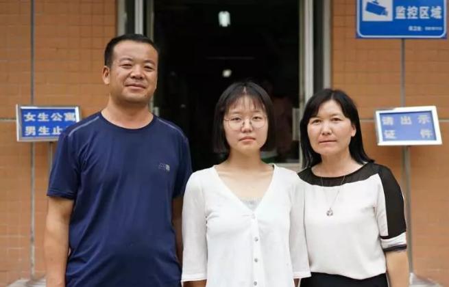 “最大牌”新生：享用单人宿舍，内部还重新装修，校长亲自探望