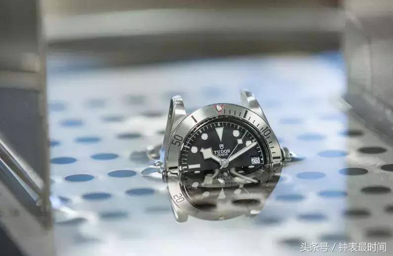 中立的观点：你的机械表多久洗油保养一次才合理？