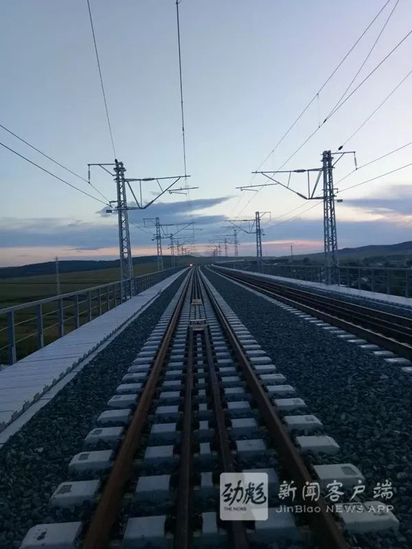 哈佳铁路施工现状,哈佳铁路为什么是动车