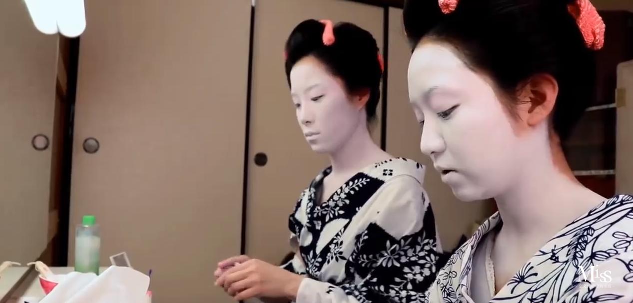 日本艺伎妆有哪些特点,日本艺伎妆是干什么的