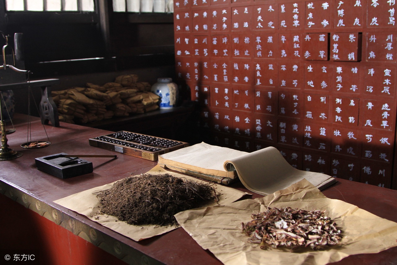 有什么治水肿的简单方法,经常水肿按什么穴位