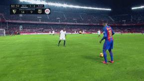 盘点那些足球名场面神操作,足球场上的骚操作