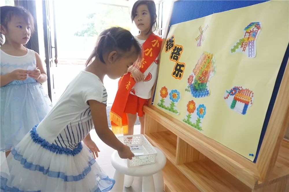 足球、围棋、机器人等等20个科目,这家幼儿园的娃好嗨森啊!