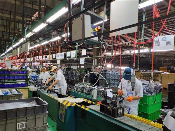 常州光阳工厂在哪里,我们去工厂参观了一周英语