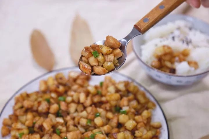 用土豆煎什么好吃,煎土豆煎几分钟才好吃