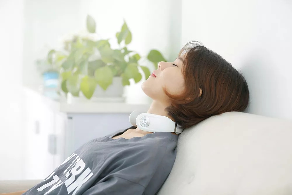 一个动作拯救你的颈椎,3个动作拯救你的颈椎