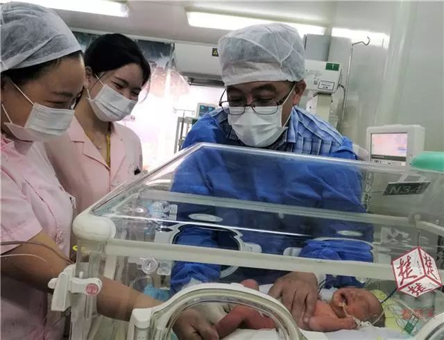 产检发现胎儿腹部包块,产检看到宝宝肚子上有个洞