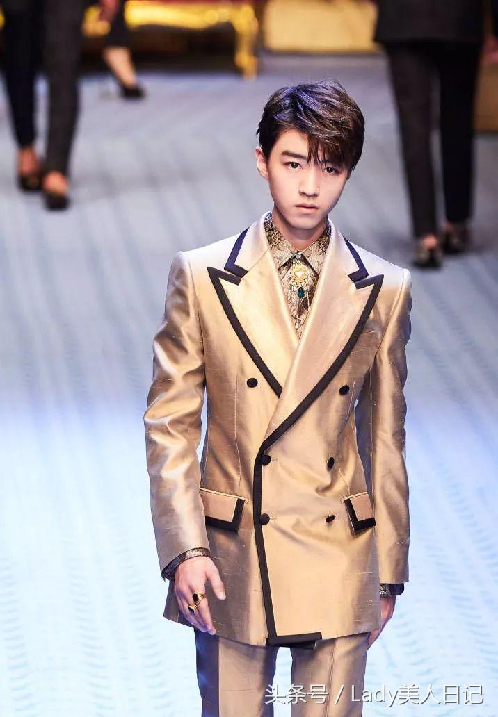 王俊凯芭莎封面,王俊凯芭莎时尚图高清