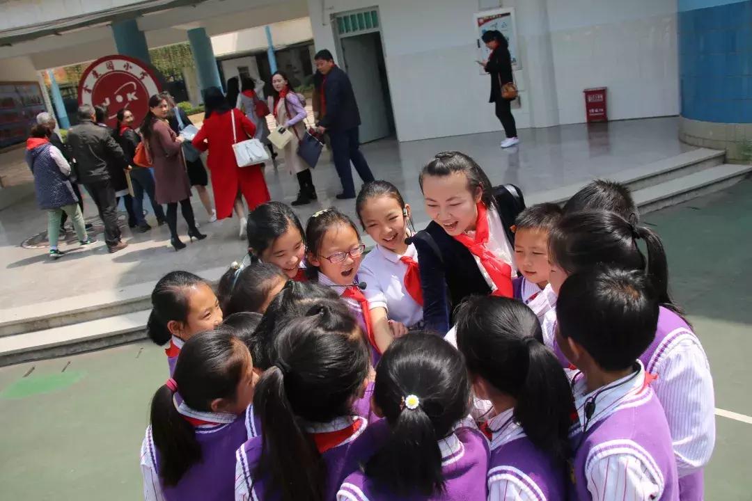 二百学子追梦七彩云南;金康园两校区再起征程