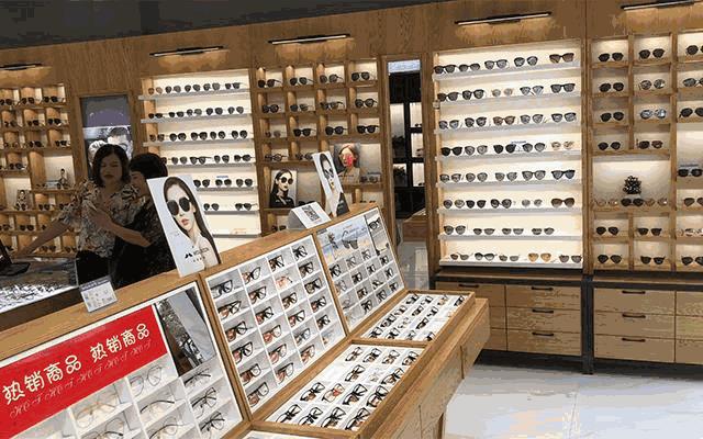 这家店我绝对不私藏！酸菜鱼嫩滑无刺，放心大口吃，超过瘾！一口“栽”在了这锅鱼上……