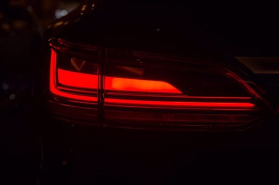 与奥迪q7同平台的大众suv,全新一代途锐即将北京首发高清