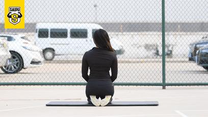 消除圆肩驼背正确坐姿,孩子圆肩驼背体态怎么纠正