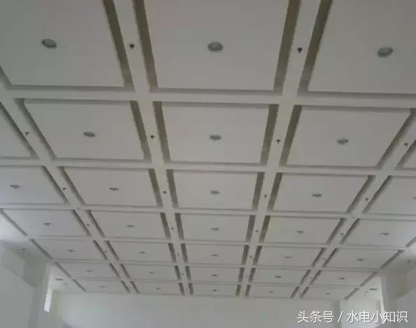 老电工教你布线,老电工演示正确接线方法