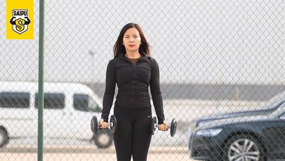 减手臂拜拜肉和背最有效的方法,背厚手臂拜拜肉怎么减